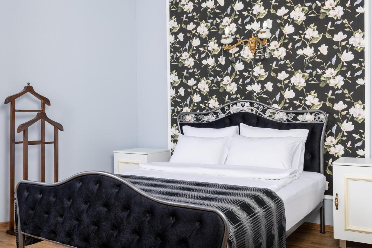 Rose Hotel Vake Tbilisi ภายนอก รูปภาพ